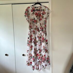 NWOT Chic Soul 2X midi floral dress. Brand Scobe